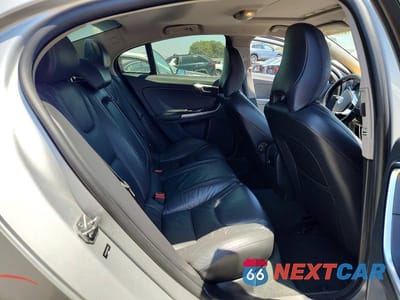 Zdjęcie 10 z 12 samochodu: 2014 VOLVO S60 T5 VIN:YV1612FS8E2278792 - miniatura