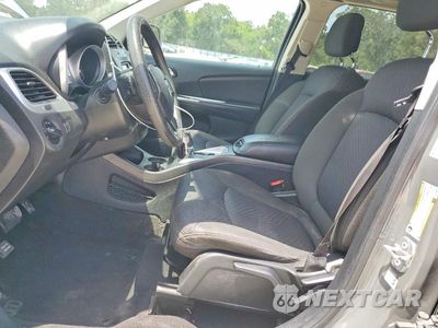 Zdjęcie 7 z 13 samochodu: 2019 DODGE JOURNEY SE VIN:3C4PDCAB4KT746834 - miniatura