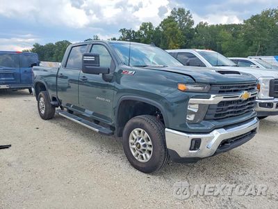 Czwarte zdjęcie samochodu z boku: 2026 CHEVROLET SILVERADO K2500 HEAVY DUTY LT VIN:1GC4KNEY4TF122627 - miniatura