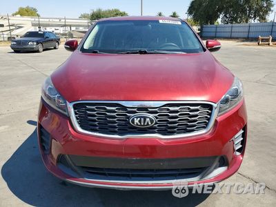 Piąte zdjęcie samochodu w środku: 2019 KIA SORENTO LX V6 VIN:5XYPG4A58KG571597 - miniatura