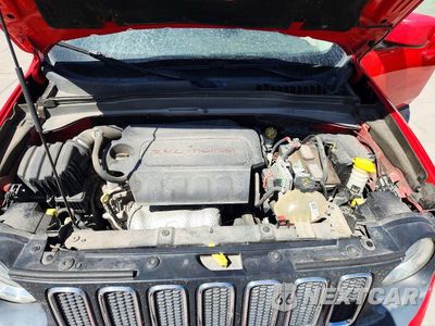 Zdjęcie 11 z 12 samochodu: 2015 JEEP RENEGADE LATITUDE VIN:ZACCJBBT4FPB29827 - miniatura