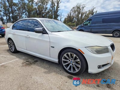 Czwarte zdjęcie samochodu z boku: 2011 BMW 328 I SULEV VIN:WBAPH5G59BNN59023 - miniatura