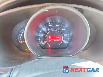 Zdjęcie 9 z 12 samochodu: 2019 KIA SOUL + VIN:KNDJP3A58K7698301 - miniatura
