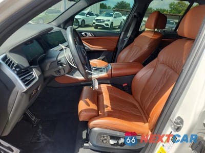 Zdjęcie 7 z 13 samochodu: 2022 BMW X5 XDRIVE45E VIN:5UXTA6C09N9M26537 - miniatura