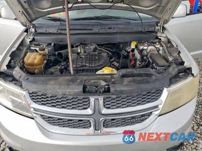 Zdjęcie 12 z 14 samochodu: 2011 DODGE JOURNEY CREW VIN:3D4PG3FG9BT540052 - miniatura