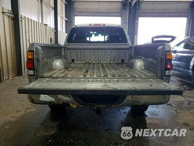 Zdjęcie 6 z 12 samochodu: 2001 TOYOTA TUNDRA SR5 VIN:5TBBT44181S147216 - miniatura