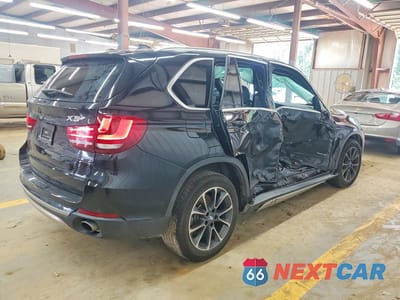 Trzecie zdjęcie samochodu z tyłu: 2017 BMW X5 XDRIVE35I VIN:5UXKR0C33H0X80204 - miniatura