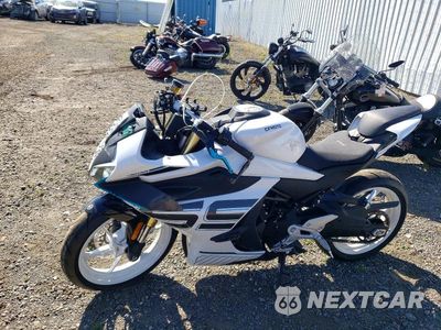 Trzecie zdjęcie samochodu z tyłu: 2026 CF MOTO 450SS VIN:LCEPESLP0T6001168 - miniatura
