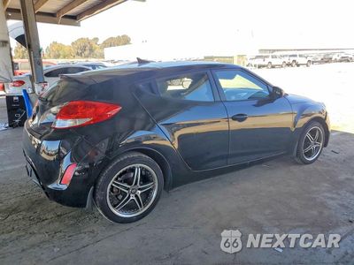 Trzecie zdjęcie samochodu z tyłu: 2013 HYUNDAI VELOSTER BASE VIN:KMHTC6AD7DU177342 - miniatura