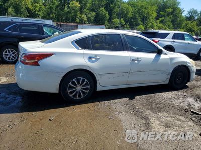 Trzecie zdjęcie samochodu z tyłu: 2013 NISSAN ALTIMA 2.5 VIN:1N4AL3AP0DC147213 - miniatura