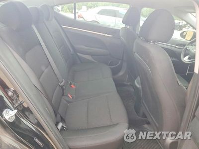 Zdjęcie 10 z 12 samochodu: 2019 HYUNDAI ELANTRA SE VIN:5NPD74LF8KH437934 - miniatura