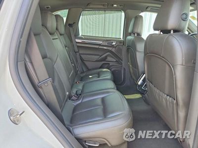 Zdjęcie 11 z 13 samochodu: 2017 PORSCHE CAYENNE SE HYBRID PLATINUM VIN:WP1AE2A2XHLA68929 - miniatura