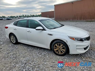 Czwarte zdjęcie samochodu z boku: 2018 KIA OPTIMA LX VIN:5XXGT4L35JG208670 - miniatura