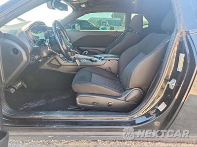 Zdjęcie 7 z 12 samochodu: 2021 DODGE CHALLENGER SXT VIN:2C3CDZAG2MH542711 - miniatura