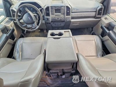 Zdjęcie 8 z 12 samochodu: 2017 FORD F450 SUPER DUTY VIN:1FD0W4GT0HEB81360 - miniatura