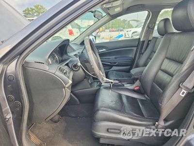 Zdjęcie 7 z 12 samochodu: 2012 HONDA ACCORD SE VIN:1HGCP2F61CA153003 - miniatura