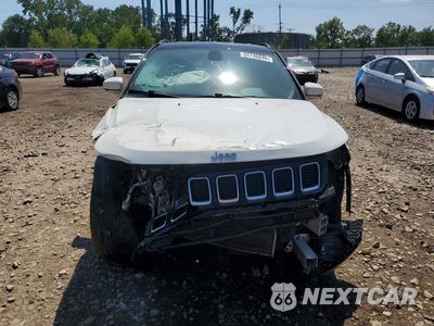 Piąte zdjęcie samochodu w środku: 2018 JEEP COMPASS LIMITED VIN:3C4NJDCB4JT175198 - miniatura