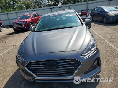 Piąte zdjęcie samochodu w środku: 2018 HYUNDAI SONATA SE VIN:5NPE24AF7JH712780 - miniatura
