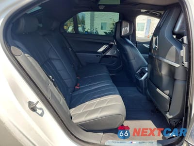 Zdjęcie 10 z 12 samochodu: 2024 BMW I7 XDRIVE60 VIN:WBY53EJ05RCN94720 - miniatura