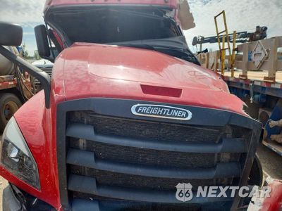 Zdjęcie 7 z 10 samochodu: 2020 FREIGHTLINER CASCADIA 1 - SEMI TRUCK VIN:1FUJHHDR0LLLJ7163 - miniatura