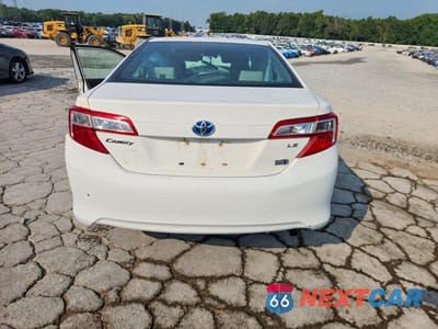 Zdjęcie 6 z 12 samochodu: 2013 TOYOTA CAMRY HYBRID LE VIN:4T1BD1FK8DU091461 - miniatura