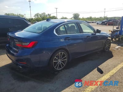 Trzecie zdjęcie samochodu z tyłu: 2021 BMW 330XE VIN:3MW5P9J06M8B89217 - miniatura