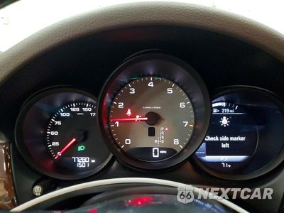 Zdjęcie 9 z 13 samochodu: 2016 PORSCHE MACAN S VIN:WP1AB2A57GLB43992 - miniatura