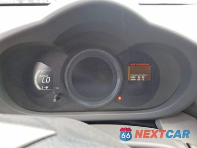 Zdjęcie 9 z 12 samochodu: 2013 TOYOTA RAV4 EV BASE VIN:2T3YL4DV0DW001884 - miniatura