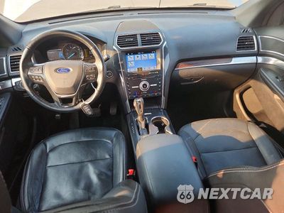 Zdjęcie 8 z 12 samochodu: 2018 FORD EXPLORER LIMITED VIN:1FM5K8F86JGA27428 - miniatura