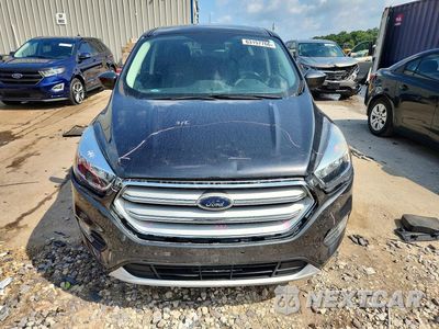 Piąte zdjęcie samochodu w środku: 2019 FORD ESCAPE SE VIN:1FMCU0GD7KUA13426 - miniatura