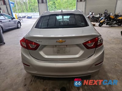 Zdjęcie 6 z 12 samochodu: 2018 CHEVROLET CRUZE LT VIN:1G1BE5SM6J7134987 - miniatura