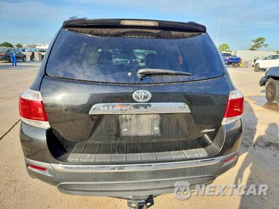 Zdjęcie 6 z 13 samochodu: 2012 TOYOTA HIGHLANDER SE VIN:5TDBK3EH4CS141089 - miniatura