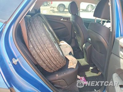 Zdjęcie 11 z 14 samochodu: 2020 HYUNDAI TUCSON SE VIN:KM8J2CA49LU237001 - miniatura