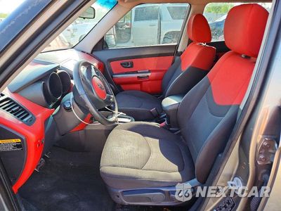 Zdjęcie 7 z 12 samochodu: 2010 KIA SOUL + VIN:KNDJT2A22A7045599 - miniatura