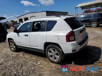 Drugie zdjęcie samochodu z przodu: 2016 JEEP COMPASS SPORT VIN:1C4NJDBBXGD729442 - miniatura