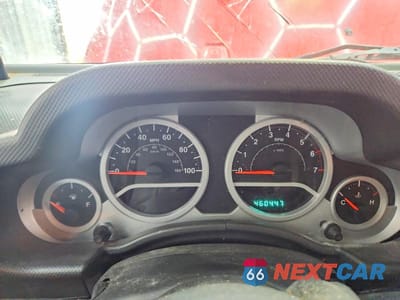 Zdjęcie 9 z 13 samochodu: 2010 JEEP WRANGLER VIN:1J4AA2D17AL136183 - miniatura