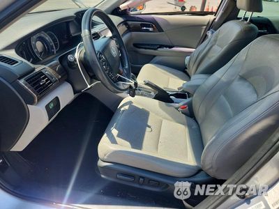 Zdjęcie 7 z 13 samochodu: 2016 HONDA ACCORD EXL VIN:1HGCR2F87GA036527 - miniatura