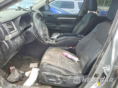 Zdjęcie 7 z 13 samochodu: 2017 TOYOTA HIGHLANDER LE PLUS VIN:5TDBZRFH9HS396924 - miniatura