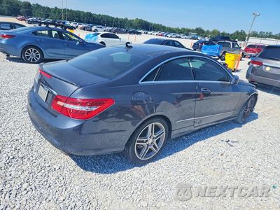 Trzecie zdjęcie samochodu z tyłu: 2011 MERCEDES-BENZ E 550 VIN:WDDKJ7CB6BF119172 - miniatura