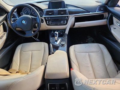 Zdjęcie 8 z 13 samochodu: 2016 BMW 320 XI VIN:WBA8E5G5XGNT40754 - miniatura