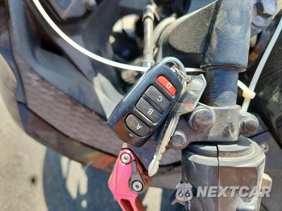Zdjęcie 8 z 9 samochodu: 2013 KAWASAKI EX300 A VIN:JKAEX8A13DDA12565 - miniatura