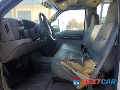 Zdjęcie 7 z 12 samochodu: 2002 FORD F250 SUPER DUTY VIN:1FTNF20L02EA17719 - miniatura