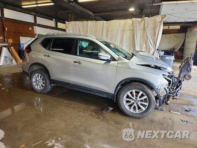 Czwarte zdjęcie samochodu z boku: 2019 NISSAN ROGUE S VIN:5N1AT2MV8KC731558 - miniatura
