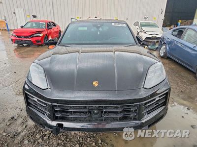 Piąte zdjęcie samochodu w środku: 2025 PORSCHE CAYENNE E HYBRID COUPE VIN:WP1BE2AY5SDA37436 - miniatura
