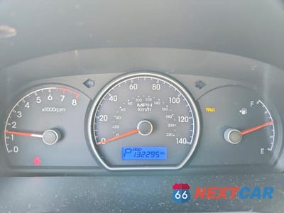 Zdjęcie 9 z 12 samochodu: 2010 HYUNDAI ELANTRA GLS VIN:KMHDU4AD8AU178517 - miniatura