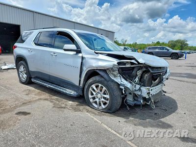 Czwarte zdjęcie samochodu z boku: 2020 CHEVROLET TRAVERSE LT VIN:1GNERGKW4LJ133341 - miniatura