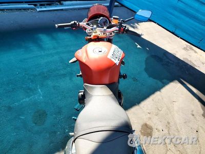 Zdjęcie 6 z 9 samochodu: 2010 TRIUMPH MOTORCYCLE STREET TRIPLE R VIN:SMTD02NEXAJ439558 - miniatura