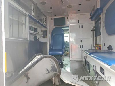 Zdjęcie 10 z 12 samochodu: 2017 FORD ECONOLINE E450 SD AMBULANCE VIN:1FDXE4FS4HDC32407 - miniatura