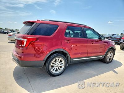 Trzecie zdjęcie samochodu z tyłu: 2016 FORD EXPLORER XLT VIN:1FM5K7D80GGA56140 - miniatura