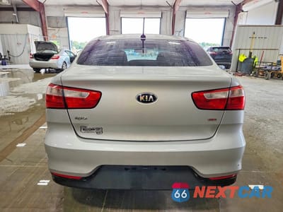Zdjęcie 6 z 13 samochodu: 2017 KIA RIO LX VIN:KNADM4A32H6028670 - miniatura